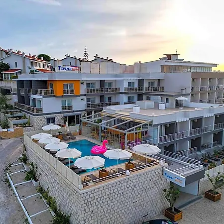 Twins 3* Çeşme